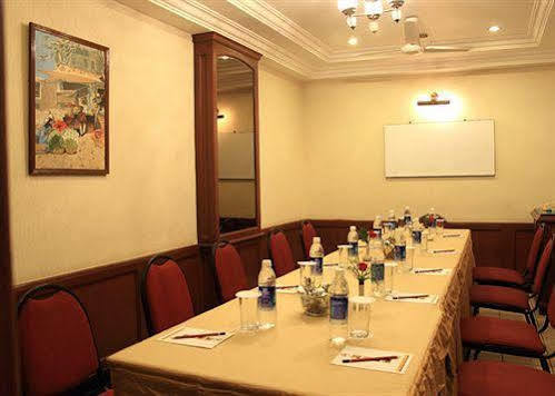 Fabhotel Royale Basant Residency Bangalore Esterno foto